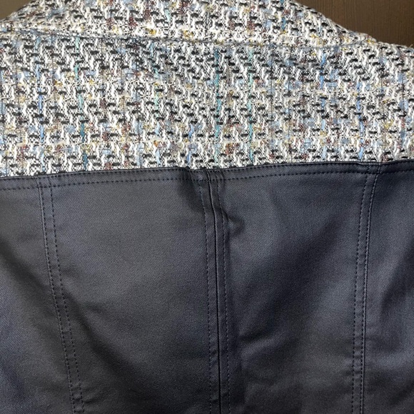 NWT, Cache Jacket, Size XS - Picture 10 of 13